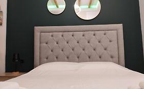 Petit Apartment - City Center - Gorgopotamou 1